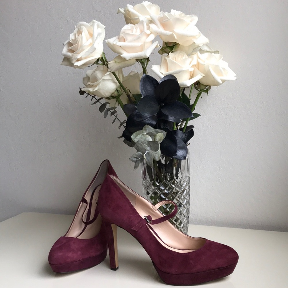 New burgundy suede high heels